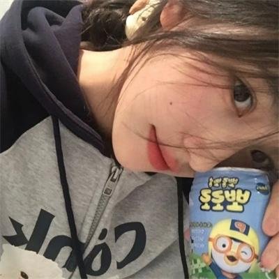 接近无限的白